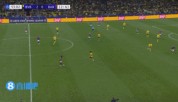 vsports官网-费尔明传中，本塞拜尼解围失误乌龙，巴萨总比分仍3球领先