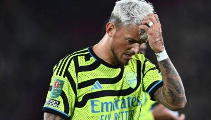 v体育官网登录-5比0后遭当头一锤，阿森纳“体面”大败需作何总结？